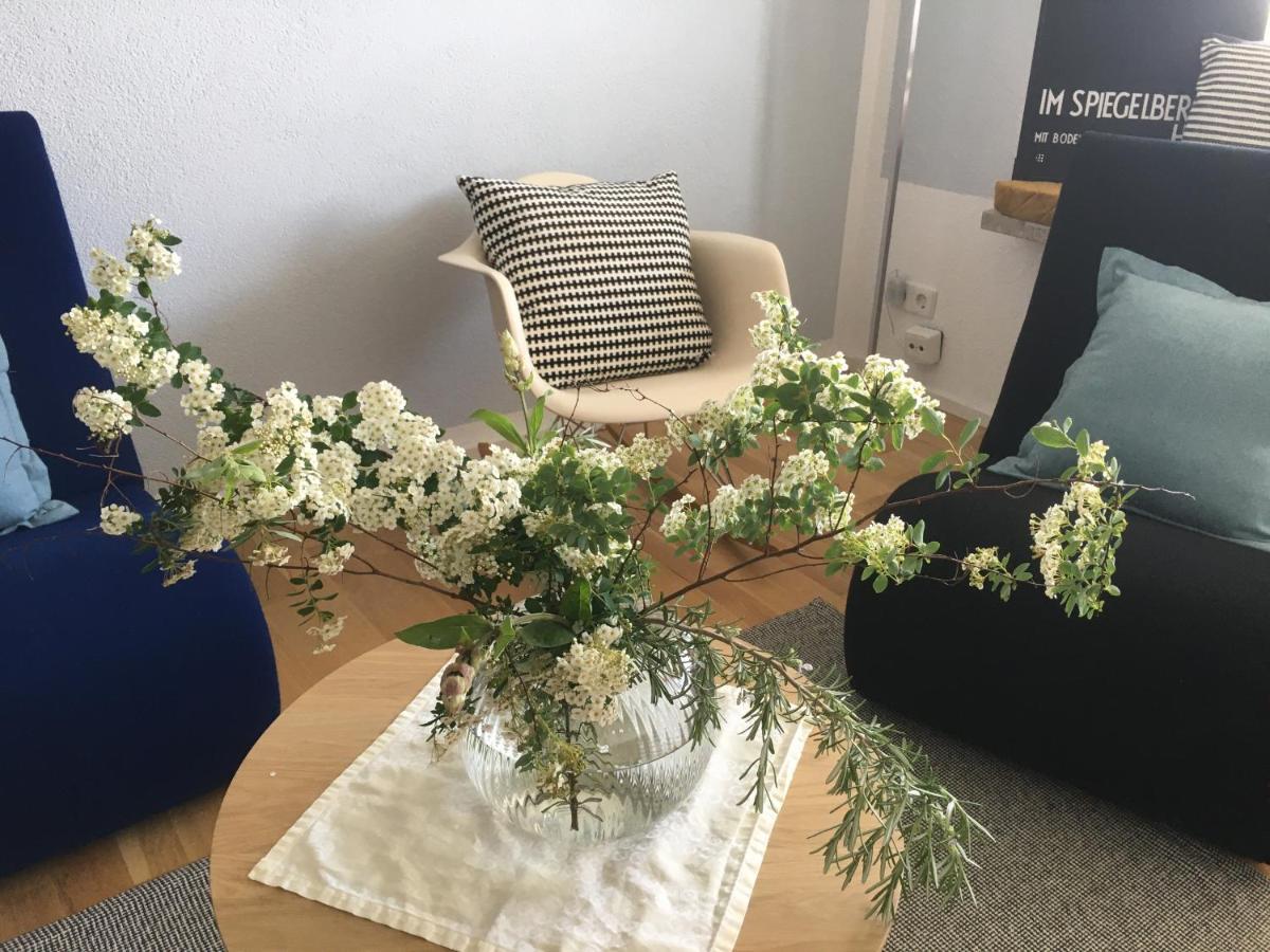 Design+bodenseesicht=zuhause Blau Apartment Markdorf